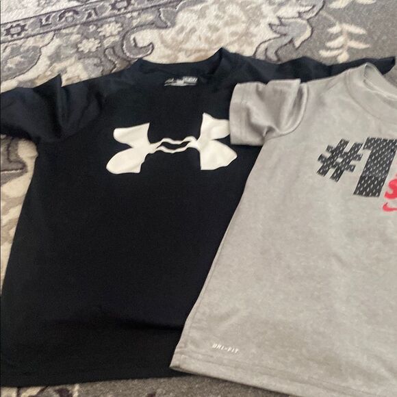 Under Armour Kids Black T-Shirt - Picture 1 of 4
